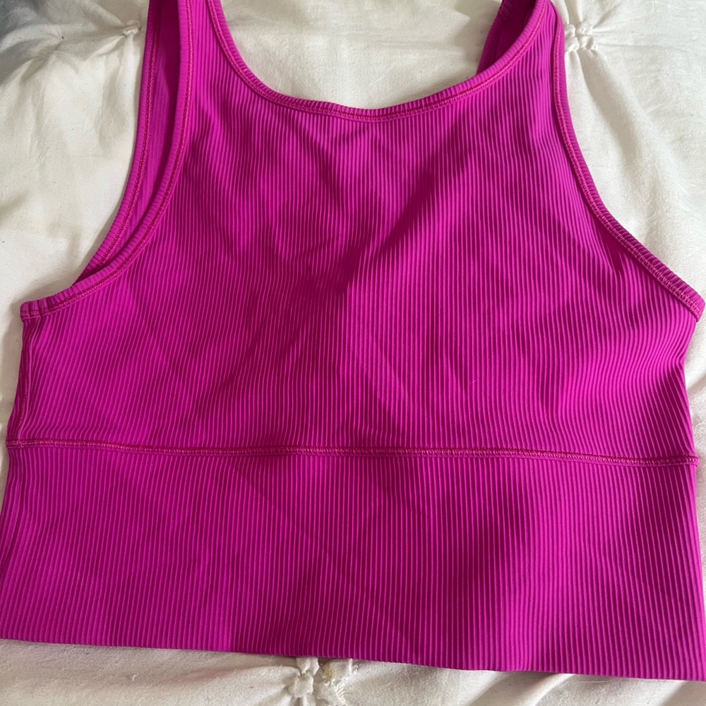 Size 8. EUC. Lululemon Athletic Hot Pink Ribbed Tank